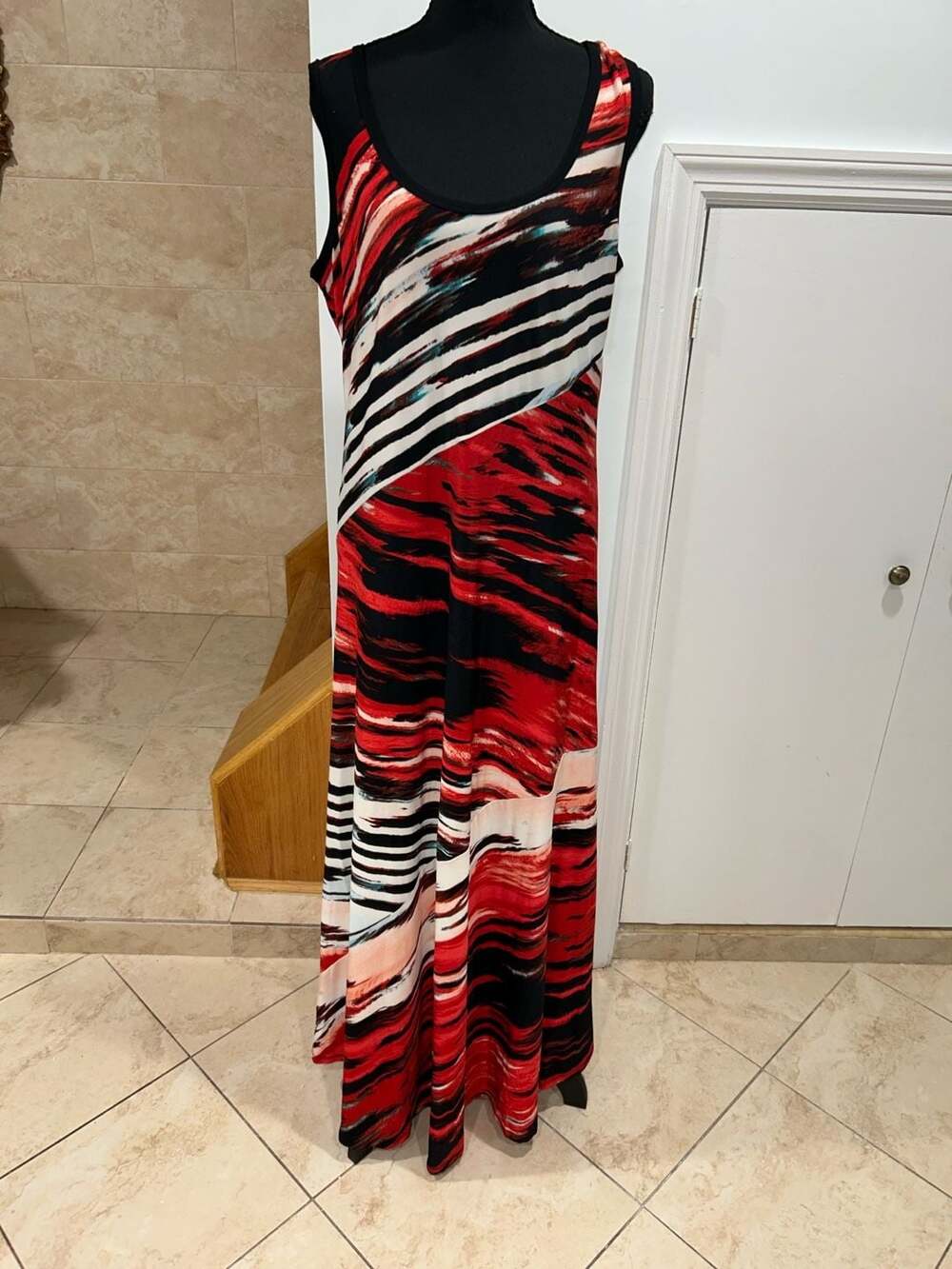 Calvin Klein Red Black White Abstract Print Sleeveless Maxi Dress